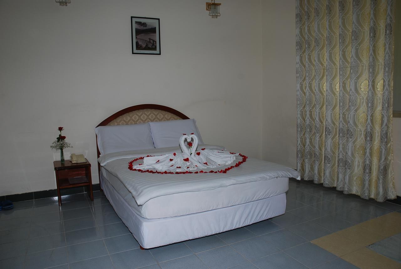 A Dong Hotel Đà Lạt Extérieur photo