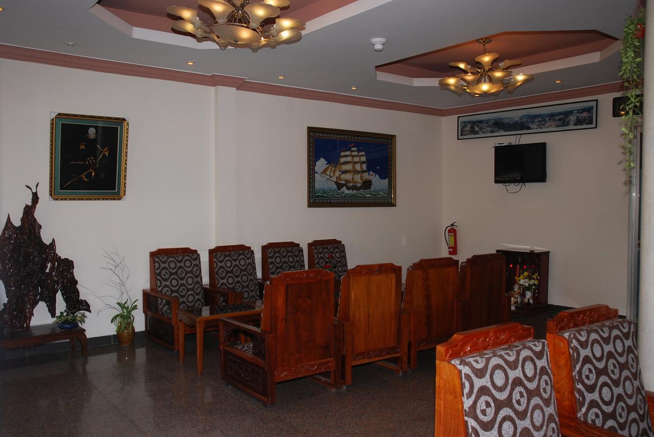 A Dong Hotel Đà Lạt Extérieur photo